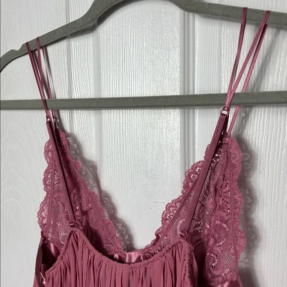 Victorias Secret Mauve Sheer Pleated Babydoll Lingerie Size Medium sexy Coquette - Picture 9 of 12